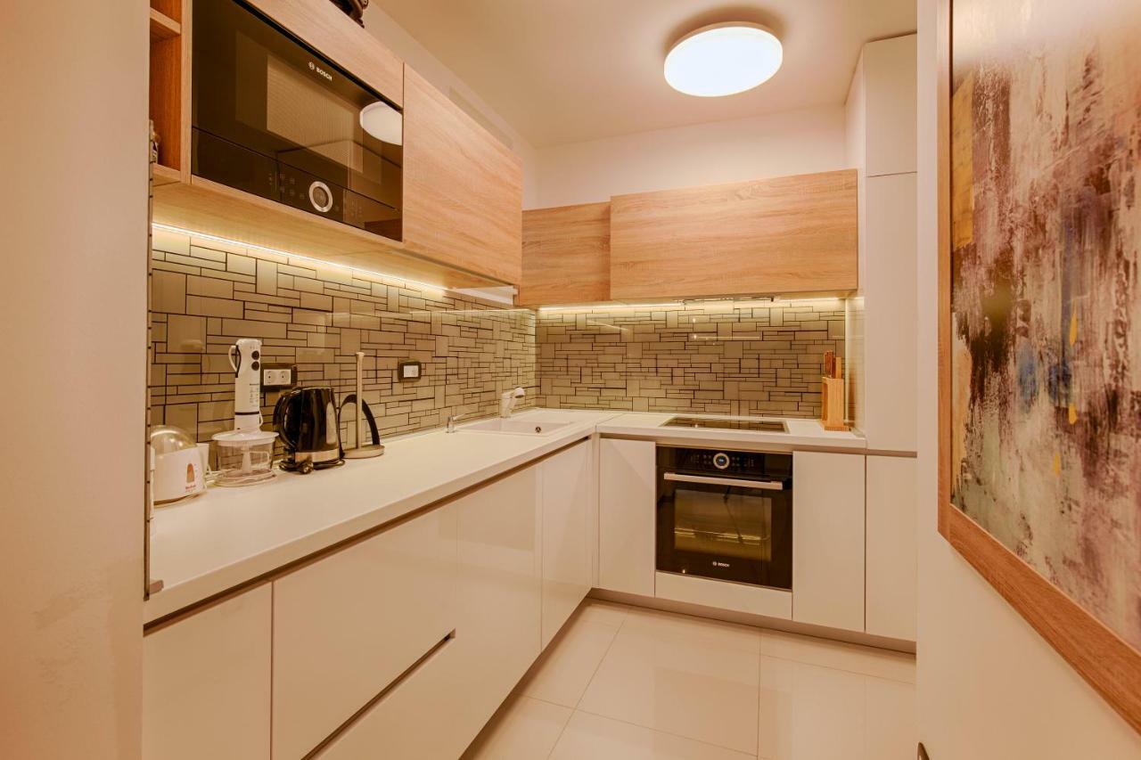 Deluxe New Apartments - Few Steps From The Beach - Luxury Holiday With Style - By Traveler Tourist Agency Krk คิร์ก ภายนอก รูปภาพ