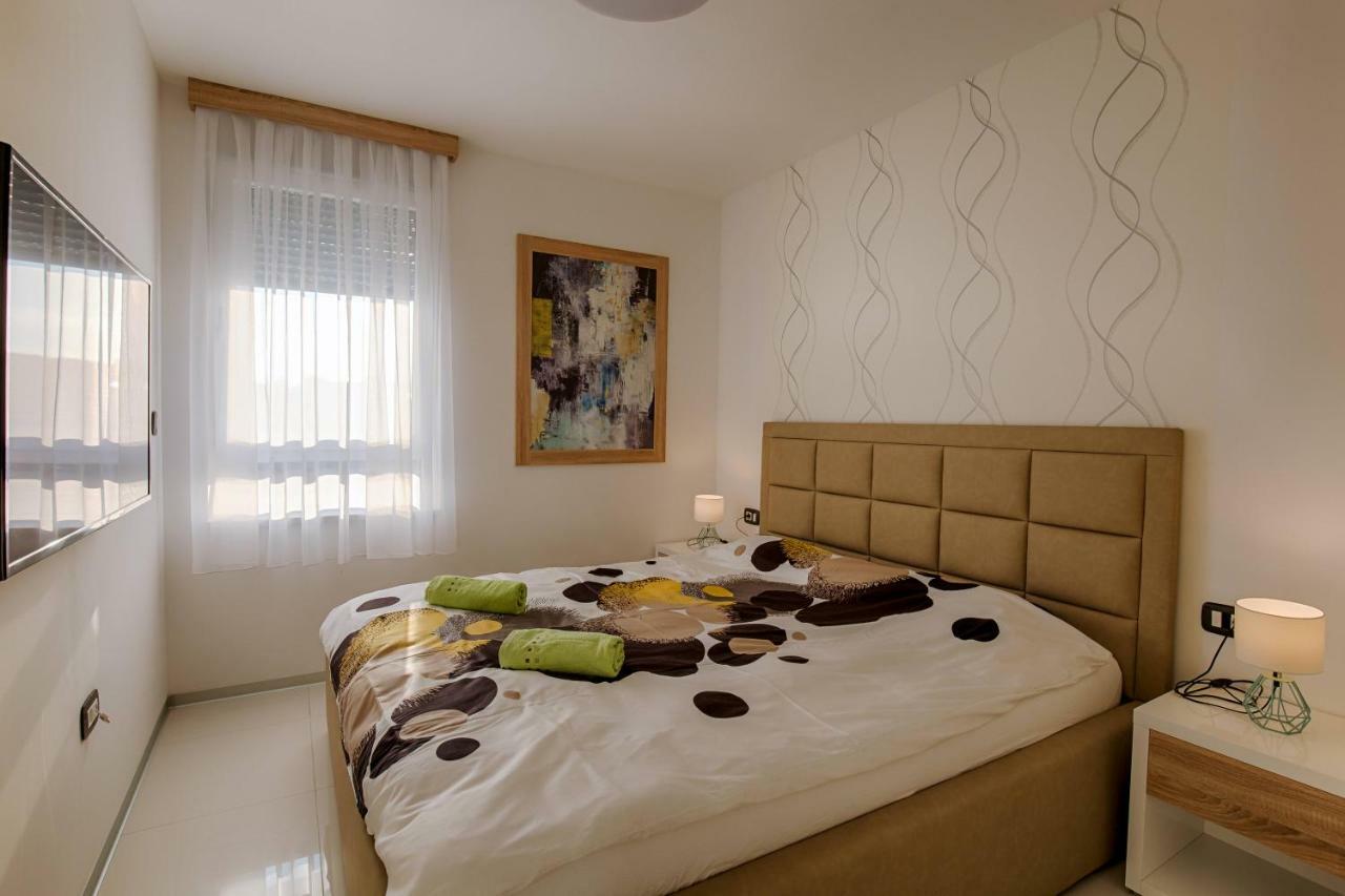 Deluxe New Apartments - Few Steps From The Beach - Luxury Holiday With Style - By Traveler Tourist Agency Krk คิร์ก ภายนอก รูปภาพ