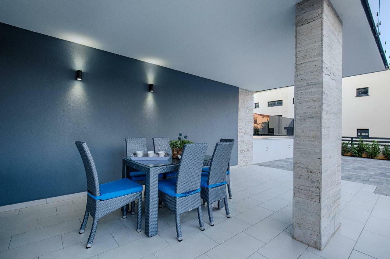 Deluxe New Apartments - Few Steps From The Beach - Luxury Holiday With Style - By Traveler Tourist Agency Krk คิร์ก ภายนอก รูปภาพ