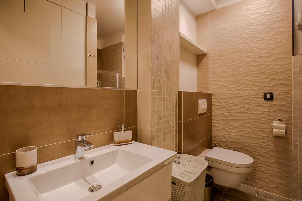 Deluxe New Apartments - Few Steps From The Beach - Luxury Holiday With Style - By Traveler Tourist Agency Krk คิร์ก ภายนอก รูปภาพ